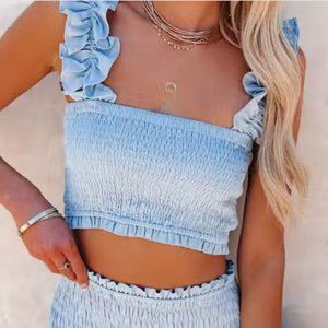 PACE LINEN BLEND SMOCKED CROP TOP - LIGHT BLUE